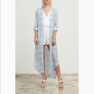 Cupcakes & Cashmere Raina Kimono